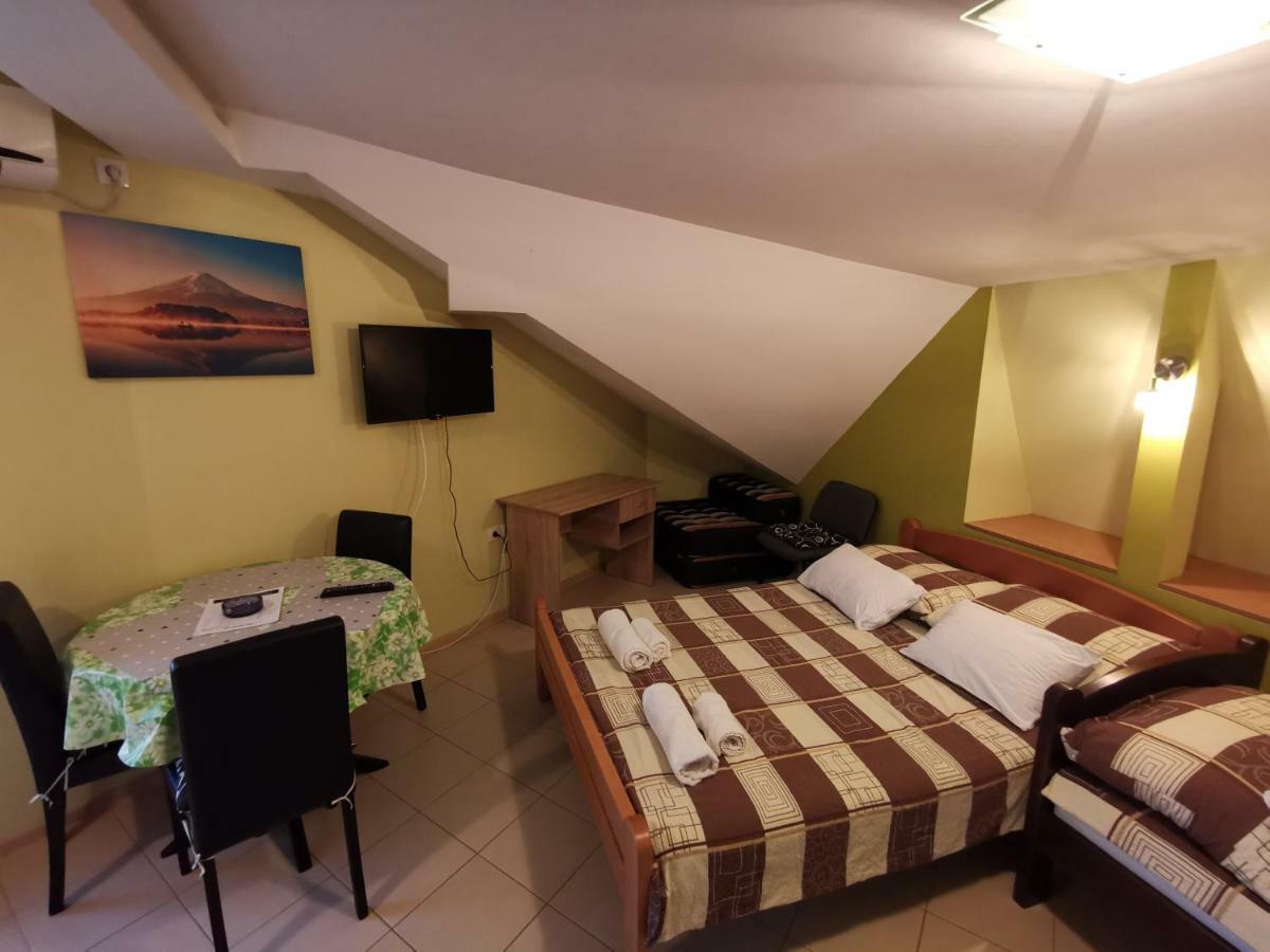 Apartments Popovic بلغراد الغرفة الصورة